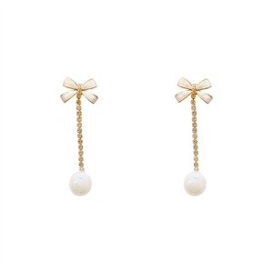 French Light luxury A two -wearing bowl, Susano, high -level sense niche design earrings temperament pearl earrings