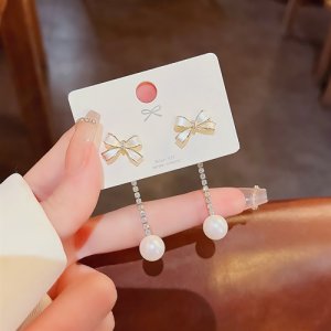 French Light luxury A two -wearing bowl, Susano, high -level sense niche design earrings temperament pearl earrings