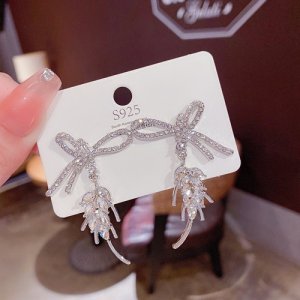 2025 Advanced Sense Bowlon Soe earrings Korean Nightshop at the Atomic Ginstone Net Red Earrings Exaggerated earrings
