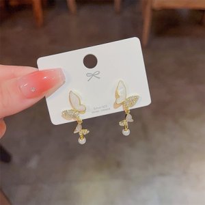 Autumn and winter long drip oil butterfly ear ring female niche design sense high -level light luxury temperament earrings earrings ear decoration