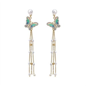 Silver needle super immortal butterfly ear decorated with female high -level sensory temperament pearl and the earrings high -quality personality ladies