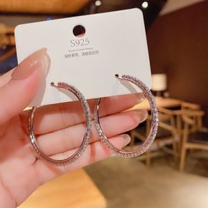 S925 Silver Needle Korean East Gate Circle Earrings High -level Smooth Earlobe Performing Energy Personality Simple earrings